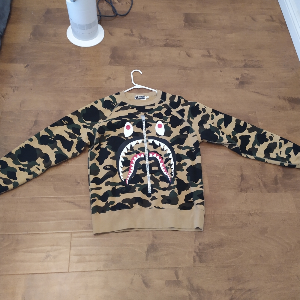 Bape shark camo sweater